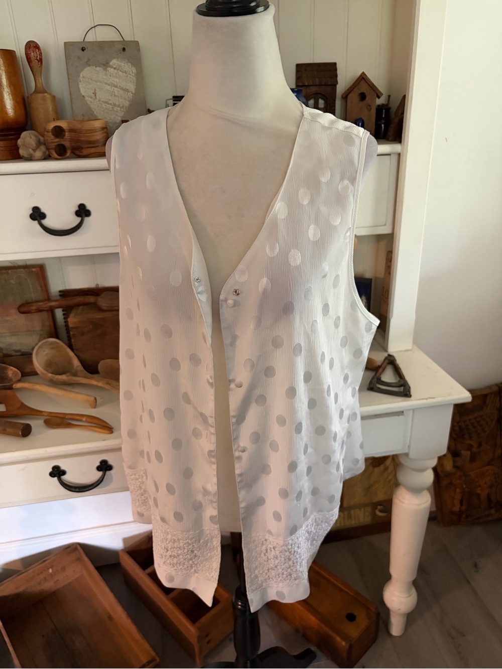 Linda Montreal White Polka Dot Sleeveless camisole